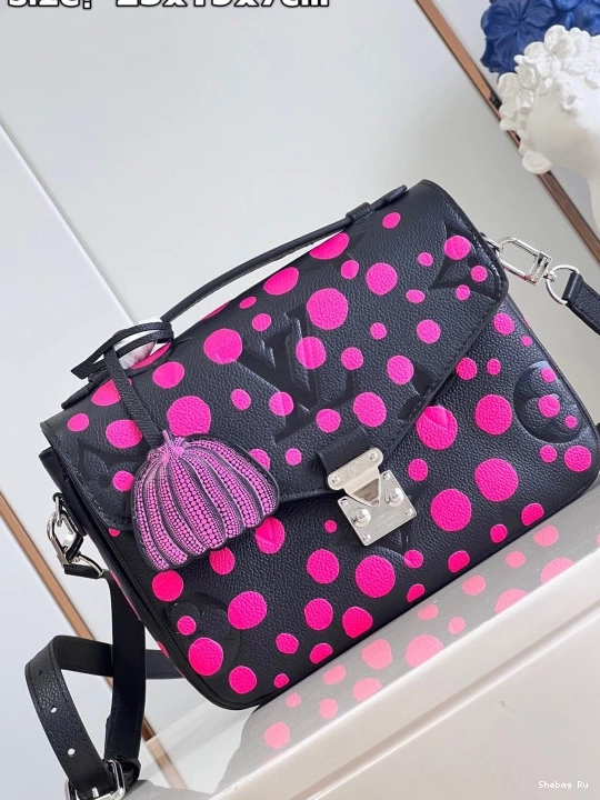 YK POCHETTE MÉTIS  LOUIS x VUITTON 0707